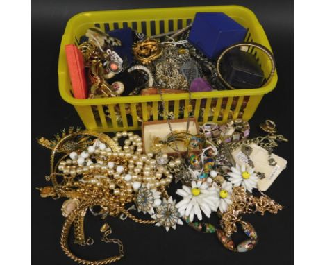 A quantity of modern and vintage costume jewellery, to include peacock brooch, gold plated necklaces, cameo set bangle, plast