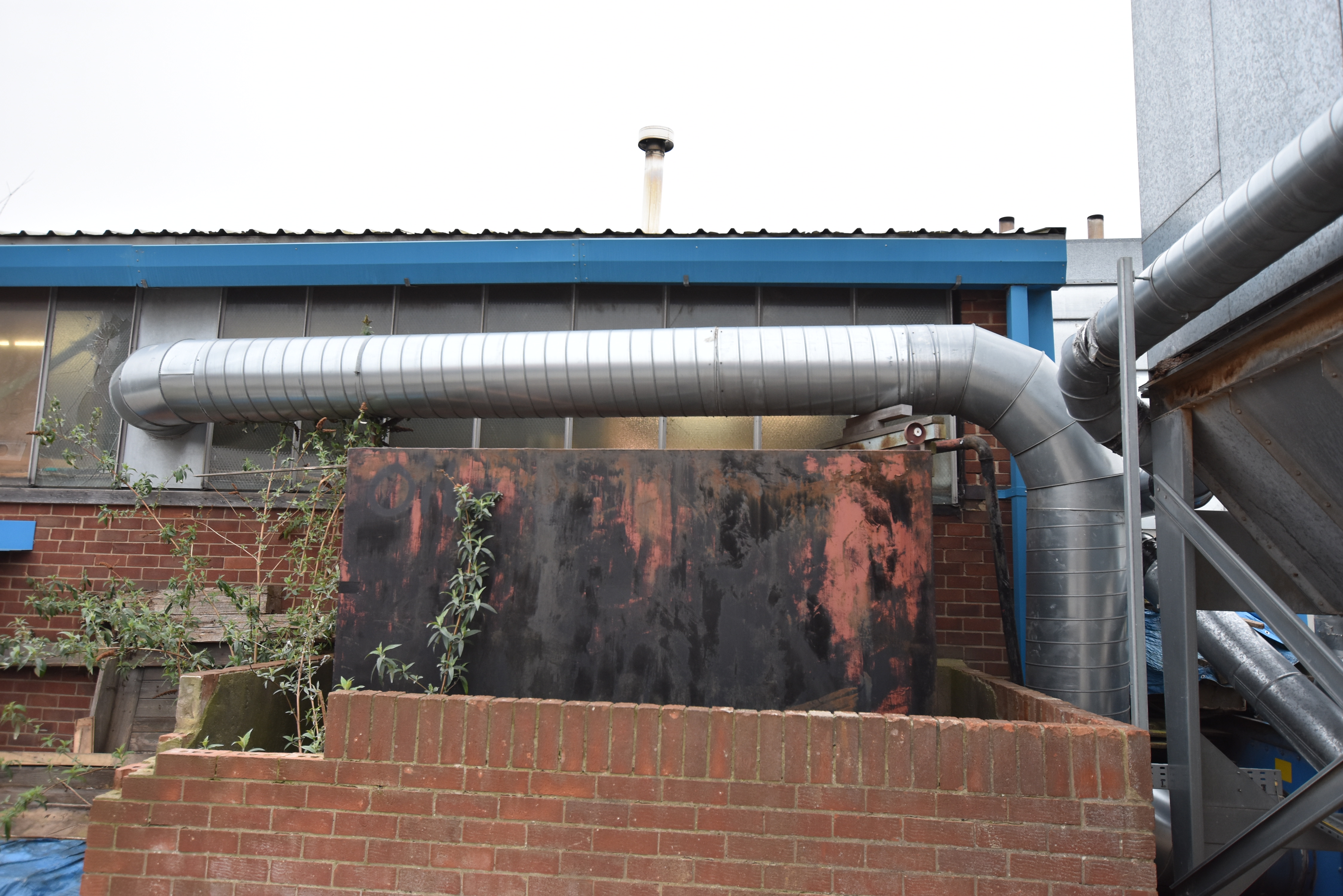 GALVANISED STEEL DUST EXTRACTION DUCTING, throughout production areas