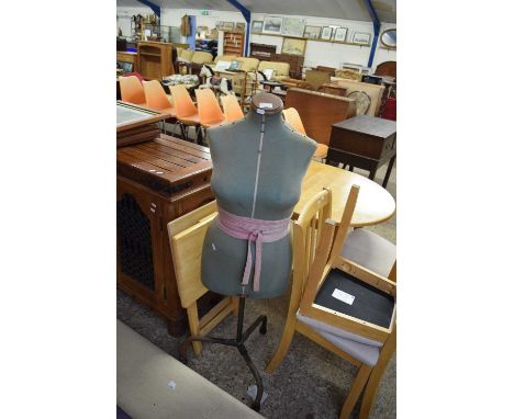 DRESSMAKERS MANNEQUIN ON METAL STAND, 133CM HIGH