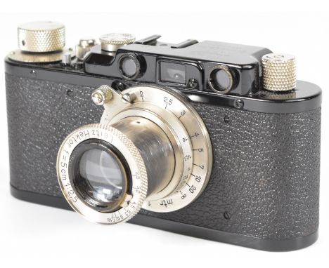 Leica I / II screw mount 35mm rangefinder camera with black body, serial number 24022, circa 1930 and rangefinder conversion 
