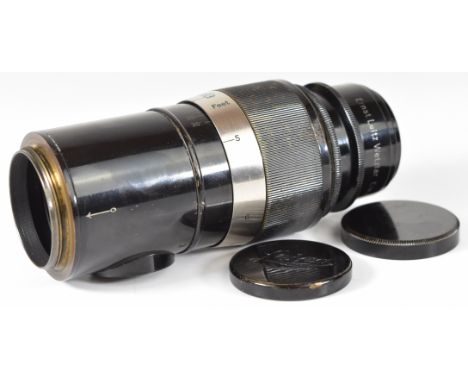 Leitz Elmar screw mount 1:4.5 camera lens f=13.5cm lens, no serial number (possibly pre 1931), with Leica lens cap