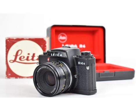 Leica R4s 35mm shop display SLR camera, serial number removed,&nbsp;with Leitz Summicron-R 1:2/50 lens, serial number 3233618