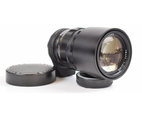 Leitz Telyt 1:4/200 camera lens, serial number 2372269, to suit Visoflex, with screw mount, a 16466M adaptor, lens and rear c