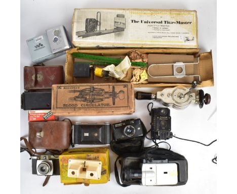 Collectable cameras comprising Rex folding camera, Ensign Ranger II, Coronet Dynamic 12, Kodak Brownie 44B, Hanimex compact A