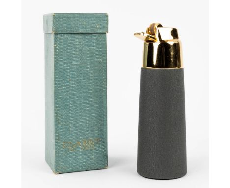 Claret Zaima, a table lighter. Working condition, in the original box.  Dimensions: (H:14,5 cm)