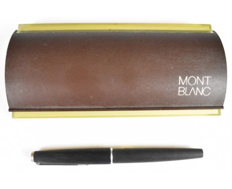 Montblanc 220 fountain pen with brushed wood grain effect barrel and cap, steel fittings and 14ct white gold nib, in original