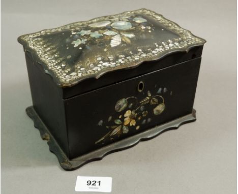 A Victorian papier mache tea caddy with mother of pearl decoration, 18.5 x 12.5cm 