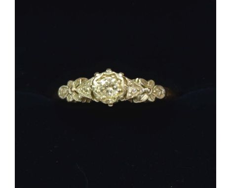 A Victorian 18 carat gold and platinum set diamond ring, size N to O,&nbsp; 2.7g