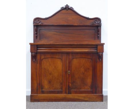 Victorian mahogany chiffonier sideboard, raised stepped arched back decorated with applied scrolled acanthus leaf moulding, o