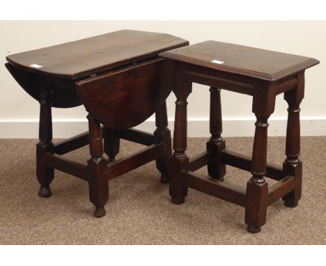 18h century small oak drop leaf occasional table, oval top above turned supports, joined by stretchers, (W79cm, H54cm, D77cm)