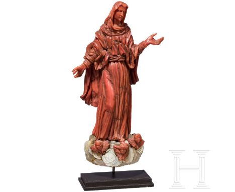 Heilige Muttergottes aus Edel-Koralle (Maria Immaculata), Italien, Trapani, spätes 17. Jhdt.   Plastisch geschnitzte Gottesmu