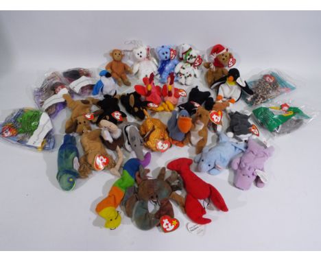 Ty Beanie - 32 x Ty Beanie Baby soft toys - Lot includes a 'Pinchers' Beanie Baby lobster, a 'Bongo' Beanie Baby monkey, an '