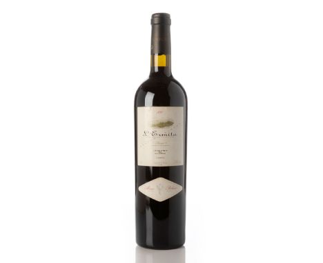 A bottle of Álvaro Palacios L'Ermita, 1997, Priorat.Category: Red wine.75 cl.Level: A.This is a bottle of aged wine, matured 