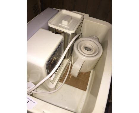 A teasmade with spare teapot - working 