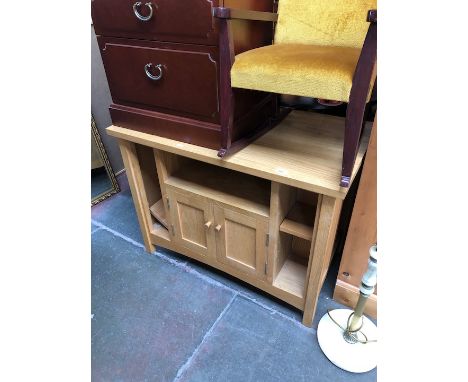 A light oak media unit 