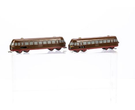 A Rivarossi Prototype Bakelite-bodied streamlined AN1/R Diesel Railcar and Trailer, the bodies in self-coloured mid-brown Bak