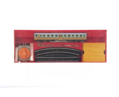 Rivarossi HO Gauge 30707 Passenger Railcar Set,  comprising FS turquoise/light tan AL 668 2439 Novara-Torino Railcar, circle 