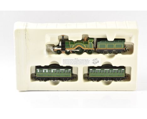 Bachmann 2OO7 OO/HO Gauge Thomas the Tank Engine Emily Train Pack, boxed steam locomotive and tender Emily in green livery to