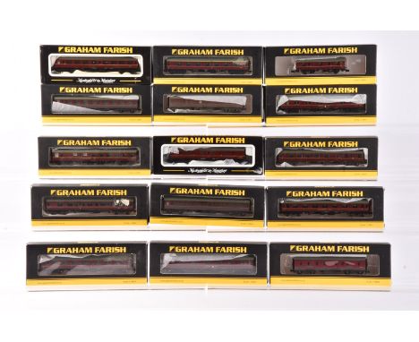 Graham Farish by Bachmann N Gauge BR Maroon Coaching Stock, a boxed group of Mk1 Coaches, comprising 374-816, 374-926, 374-02