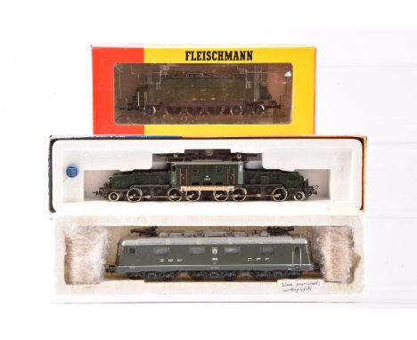 Continental HO Gauge Electric Locomotives, two boxed examples Roco 4149A Krokodil BR 1189.05 of the OBB in green livery, Flei