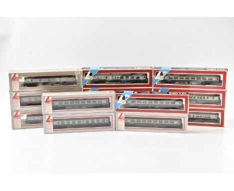 Lima OO Gauge BR Blue/Grey Coaching Stock, a boxed group of MK 1 Coaches including seven Inter City examples, and two guards/