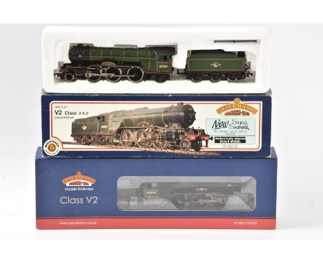 Bachmann OO Gauge BR  Class A2 2-6-2 Steam Locomotives and Tenders, 31-552 green 60964 'Durham Light Infantry' and 31-564 bla