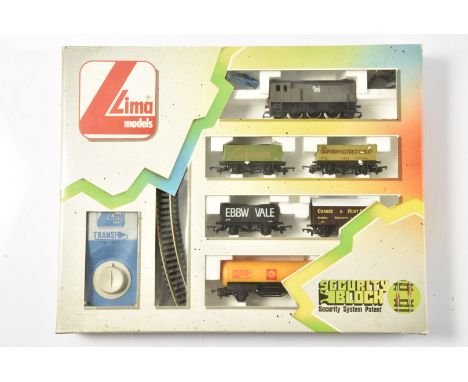 Boxed Lima OO Gauge Diesel Freight Train Sets, two boxed examples 103409TW comprising shunting locomotive five goods wagons, 