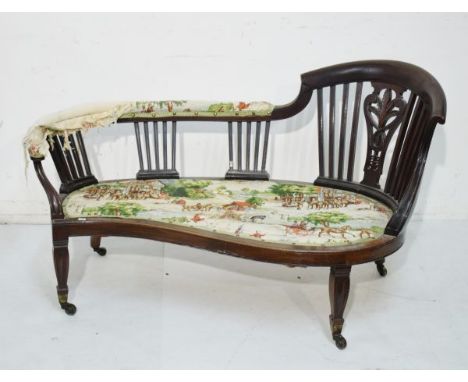 Late 19th/early 20th Century mahogany framed chaise longue having shaped stick back with carved splat, raised on tapered squa