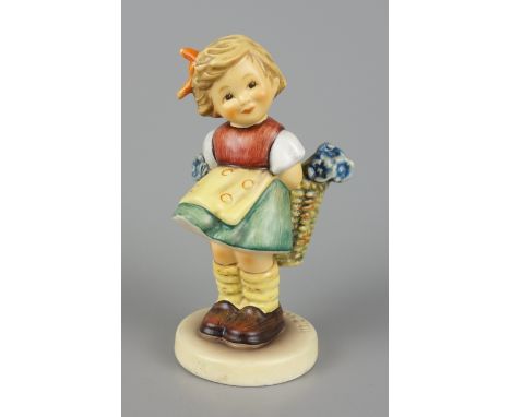 Vergissmeinnicht, Gerhard Skrobek für Hummel H.10cm, am Boden mit geprägter Modell-Nr. 377/3/0 und Jahreszahl 1993