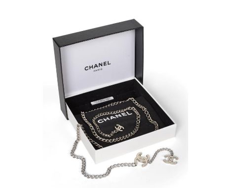 Chanel 2007 White Metal Chain Belt/Necklace, with white enamelled interlocking 'CC's of graduated size and a hook fastening, 