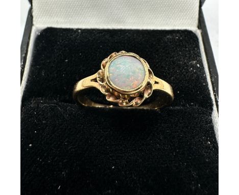 9ct gold opal ring weight 2.2g
