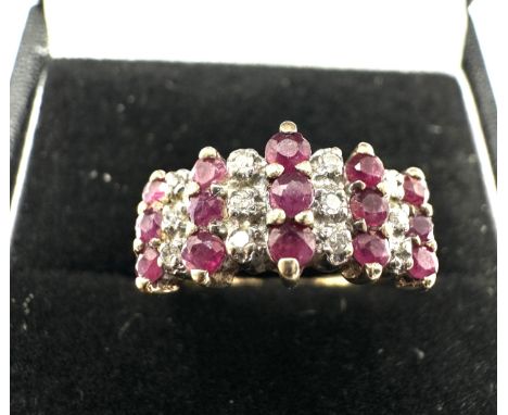 Vintage 9ct gold ruby &amp; diamond ring weight 2g