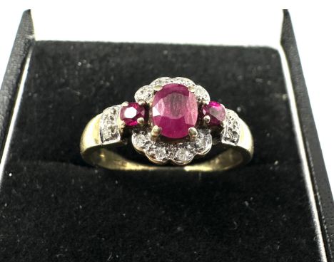 Vintage 9ct gold ruby &amp; diamond ring weight 1.9g