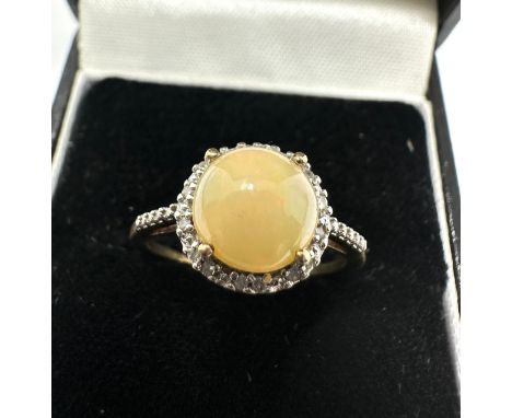 9ct gold opal &amp; diamond ring weight 2.2g
