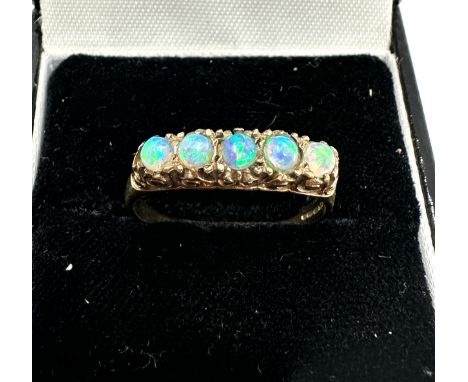 9ct gold opal ring weight 2g