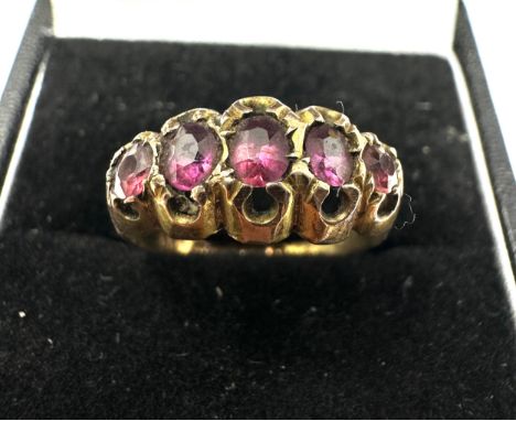 Antique  9ct gold amethyst ring weight 1.7g
