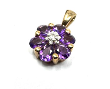 9ct gold amethyst &amp; diamond pendant weight 1.1g