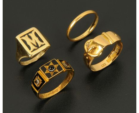 A 15 ct gold buckle ring, size P, 9 ct gold initial ring, size J/K, Victorian gold coloured mourning ring, size O, and 18 ct 