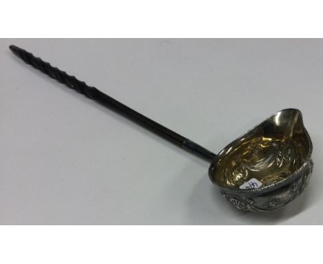 GLASGOW: A large Scottish silver toddy ladle. 1836. By Robert Gray & Sons. Approx. 40 grams. Est. £200 - £300.