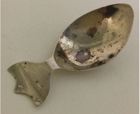 A rare French silver caddy spoon. Circa 1800. Approx. 5 grams. Est. £30 - £50.