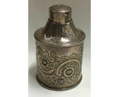 A good Georgian style silver tea caddy. London. By RM. Approx. 181 grams. Est. £100 - £150.