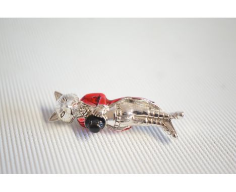 Silver enamel fox brooch
