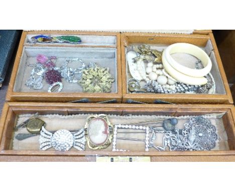 Vintage costume jewellery including an ivory bangle and hat pins, total weight 2.24kg