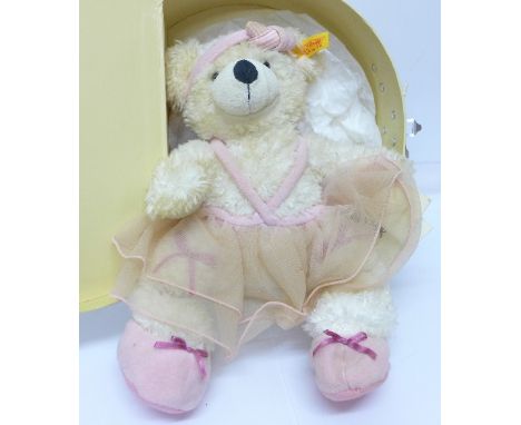 A Steiff bear with case