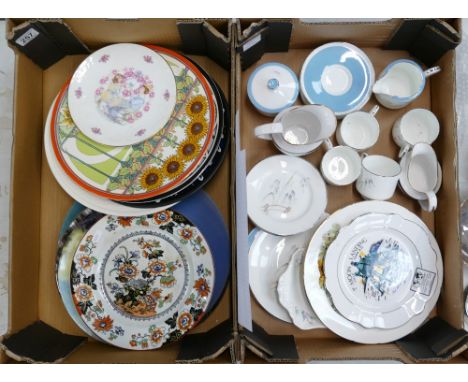 A mixed collection of ceramic items to include - decorative wall and dinner plates inc. Wedgwood, Ralph Lauren, Masons Art No