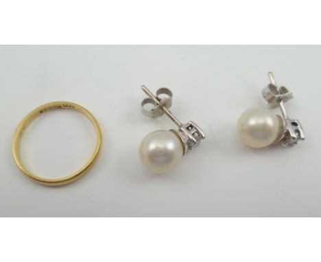 AN 18CT GOLD PLAIN WEDDING BAND, together with a PAIR OF DIAMOND AND PEARL MOUNTED EARRINGS 