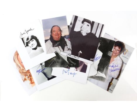 Autographs - Collection of signed 18 photographs and a leaflet of various TV and film actors including Hugh Grant, Bill Murra