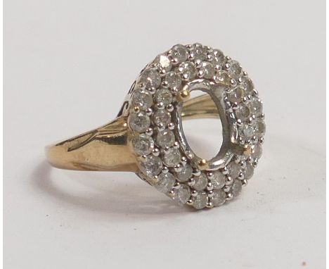 9ct gold cluster ring, centre stone missing, 4.1g. 