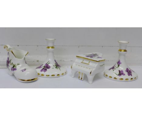 Twenty-two Hammersley miniatures, trinket pots, ornaments, etc.