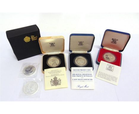 GREAT BRITAIN - ASSORTED SILVER COINAGE comprising a Silver Jubilee commemorative crown, 1977, in case of issue; Queen Elizab